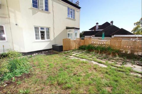 3 bedroom flat for sale, Leigh Heath Court, London Road, Leigh On Sea