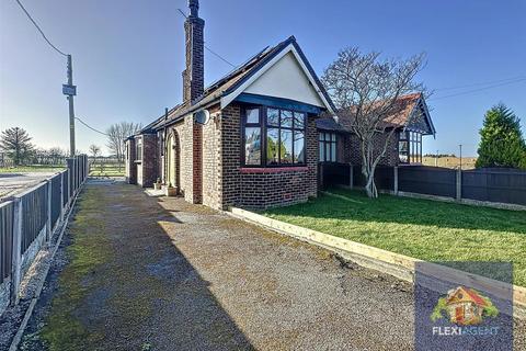 2 bedroom semi-detached bungalow for sale, New Lane Pace, Southport PR9