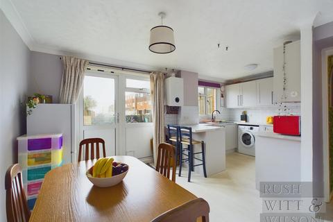 3 bedroom end of terrace house for sale, Ditchling Drive, Hastings