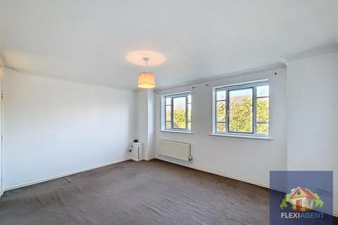 2 bedroom apartment for sale, Queens Road, Southport PR9