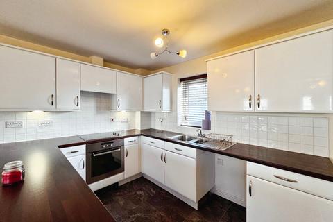 2 bedroom apartment for sale, Six Mills Avenue, Gorseinon, Swansea, West Glamorgan, SA4 4QD