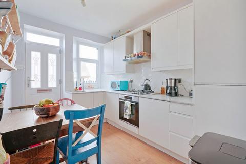 223 Walkley Road, Sheffield, S6 2XN