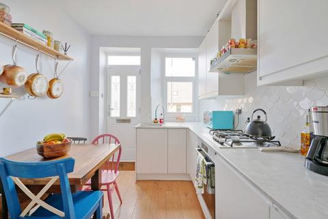 223 Walkley Road, Sheffield, S6 2XN