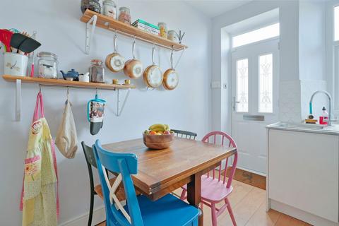 223 Walkley Road, Sheffield, S6 2XN