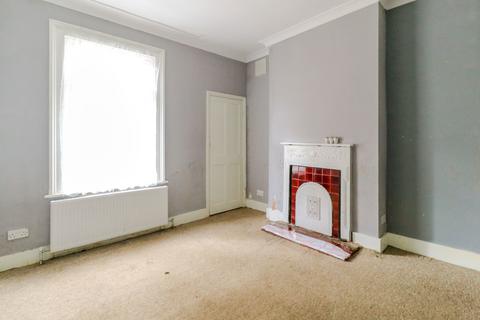 3 bedroom end of terrace house for sale, Kingsway, EN3