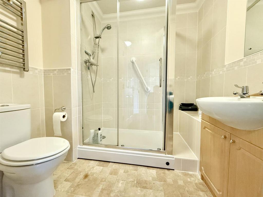Shower Room.jpg