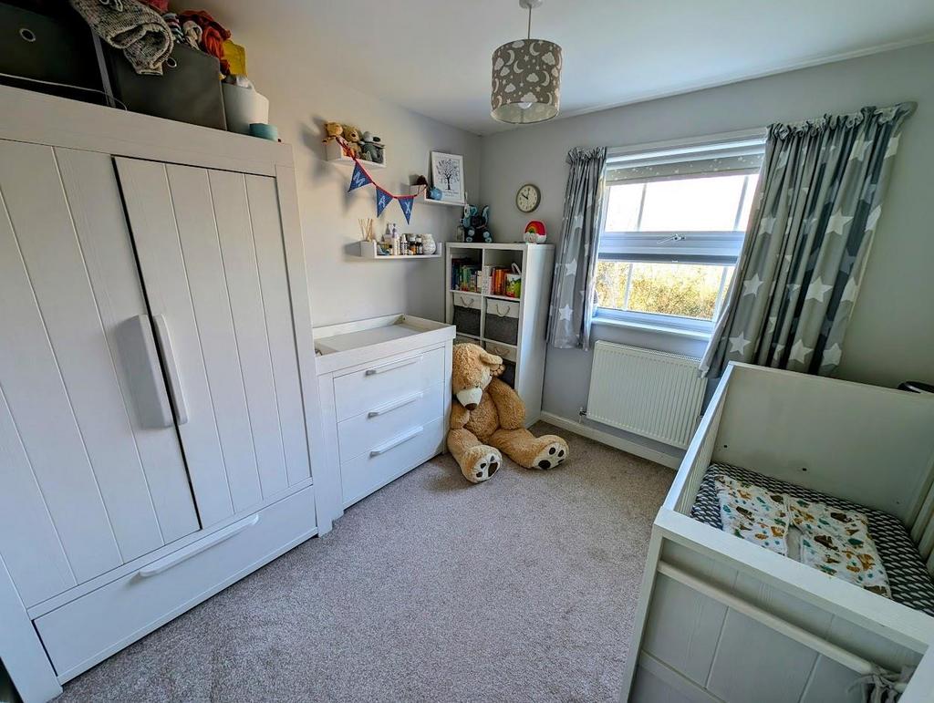Bed 3.jpg