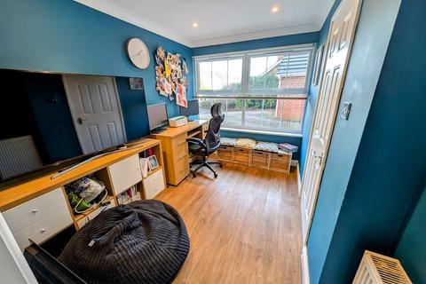31 Pear Tree Hey, Yate, Bristol, BS37 7JT