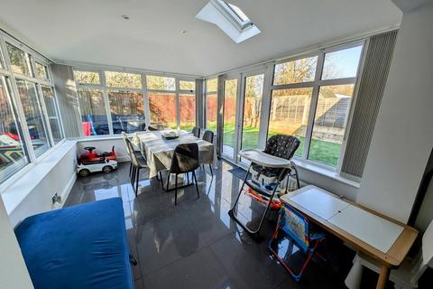 31 Pear Tree Hey, Yate, Bristol, BS37 7JT