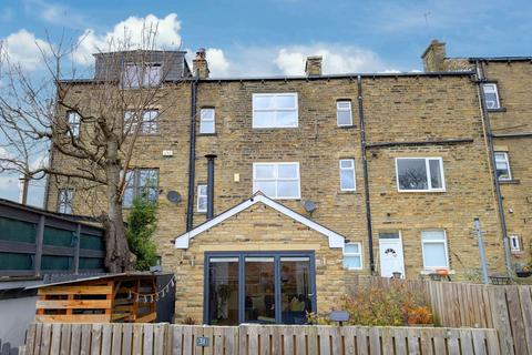 4 bedroom terraced house for sale, Half House Lane, Brighouse HD6