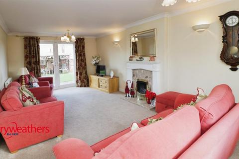 7 Cooper Close, Brampton Bierlow, Rotherham, S63 6LS