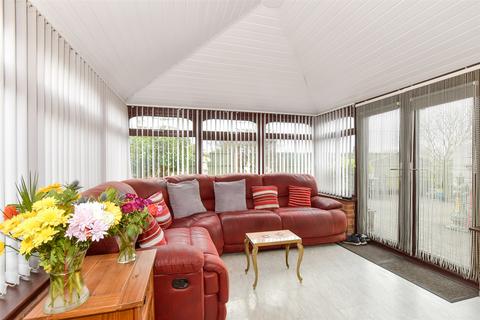 3 bedroom chalet for sale, Plough Road, Minster On Sea, Sheerness, Kent