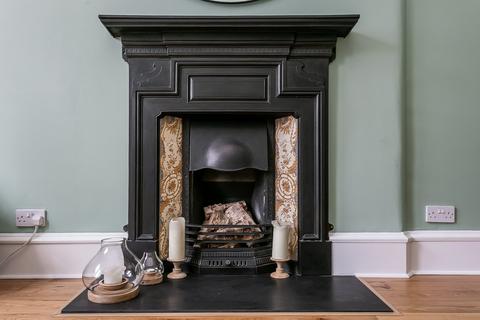285/3 Leith Walk, Edinburgh, EH6 8PD