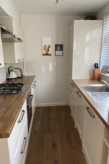 2 bedroom ground floor flat for sale, White Hart lane, Barnes, London, SW13