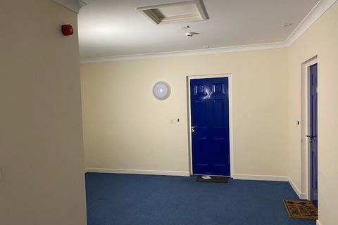 9 Mollison Square, Wallington, SM6 9DB