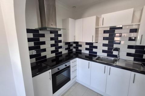 9 Mollison Square, Wallington, SM6 9DB