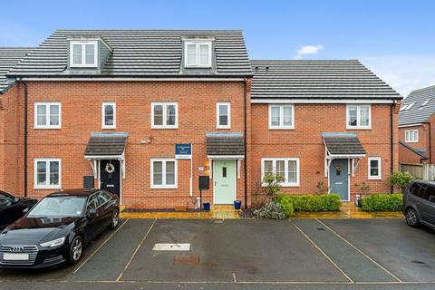 4 bedroom townhouse for sale, Bullbridge View, Manchester M28