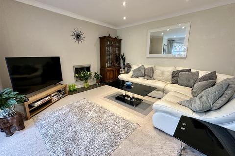 20 Johns Close, Studley, B80 7EQ