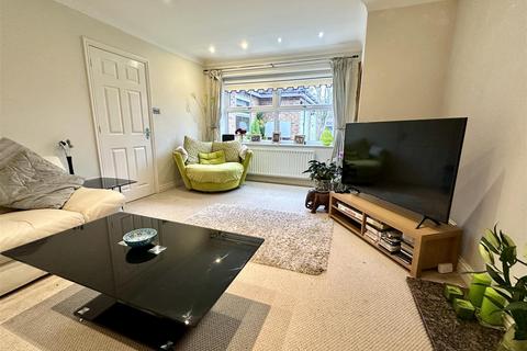 20 Johns Close, Studley, B80 7EQ