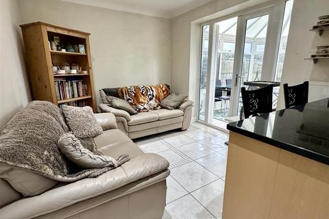 20 Johns Close, Studley, B80 7EQ