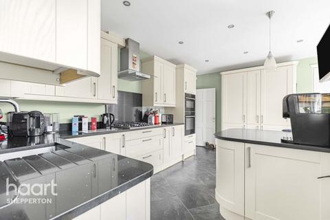 5 bedroom detached house for sale, Kilmiston Avenue, Shepperton