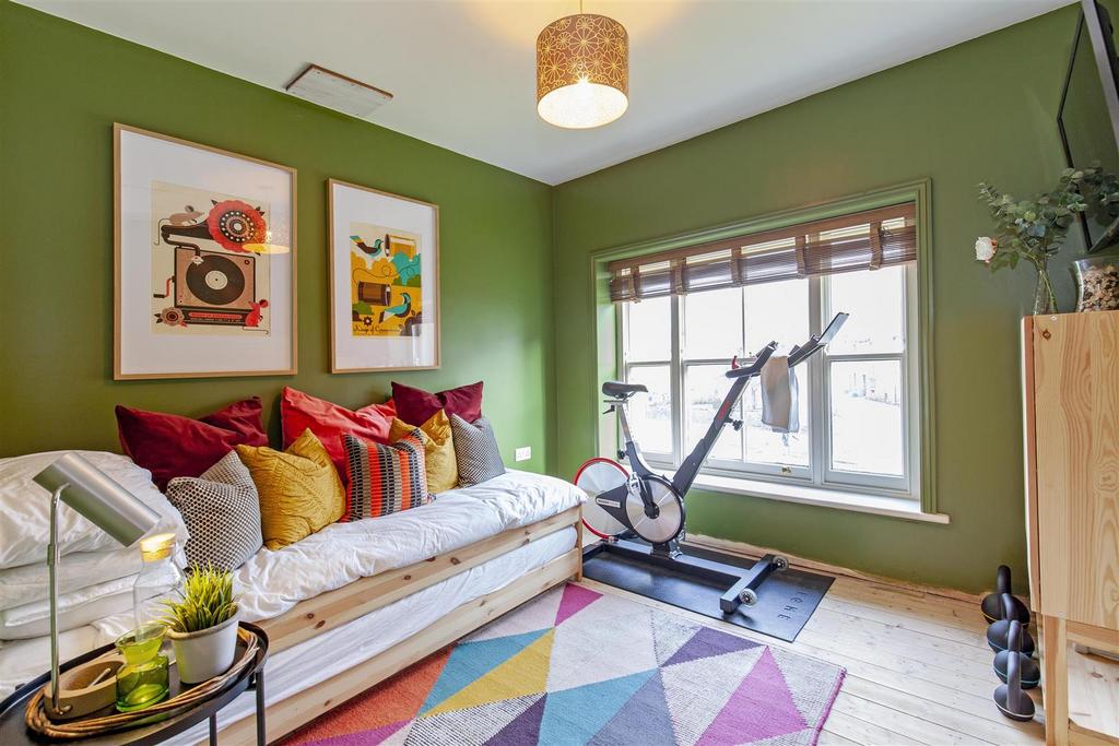 Bedroom 2-1.jpg