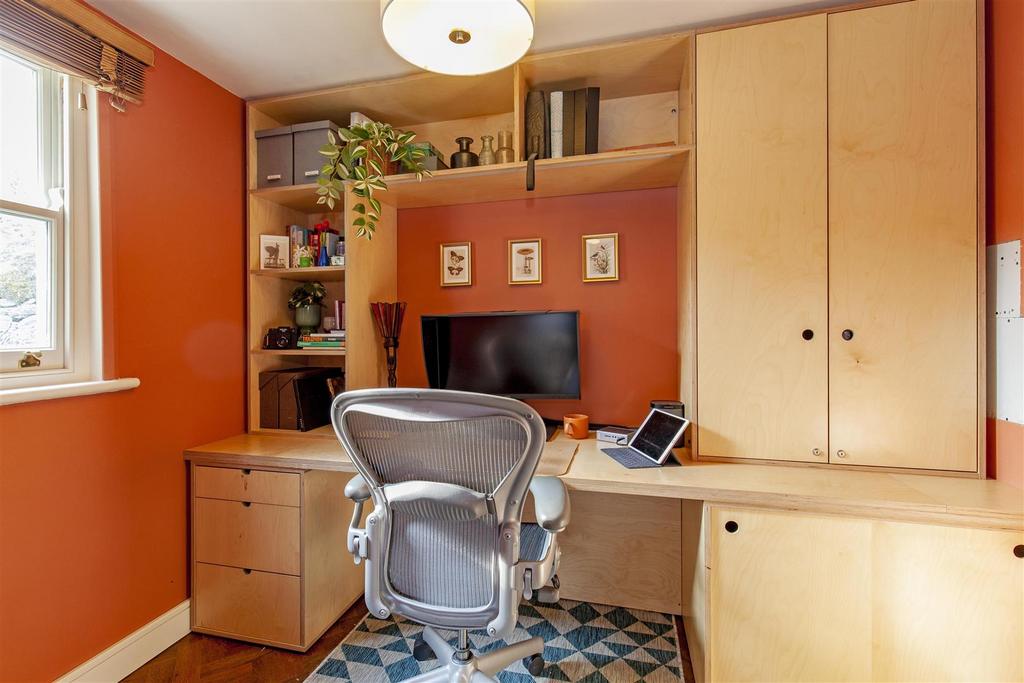 Bedroom 3-1.jpg