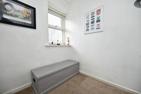 2 bedroom terraced house for sale, Meadow Road, Apperley Bridge