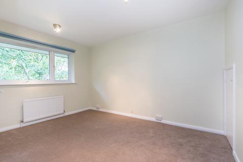 2 bedroom apartment to rent, Rouse Gardens, London SE21