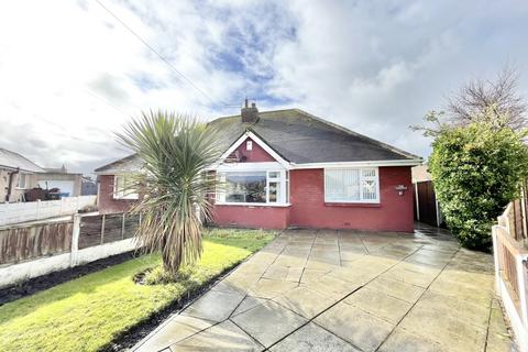 2 bedroom bungalow for sale, The Close, Cleveleys FY5