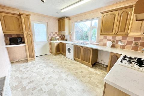 2 bedroom bungalow for sale, The Close, Cleveleys FY5