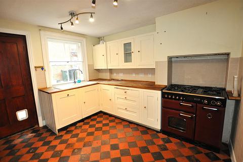 3 bedroom maisonette to rent, High Street, Horam, Heathfield