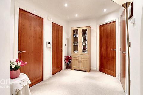 undefined, Abbey End, Kenilworth