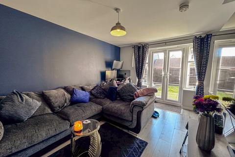 2 bedroom end of terrace house for sale, Wintergreen Road, Red Lodge, Suffolk