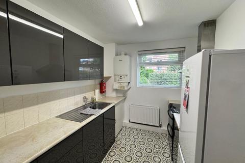 2 bedroom flat for sale, Brooklands Road, Sale, M33