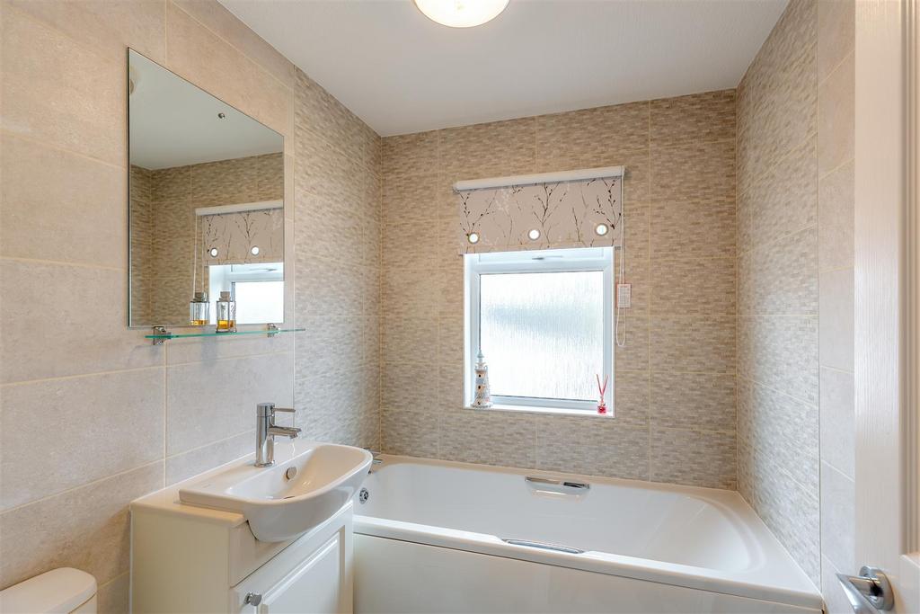 8587391-interior01.jpg
