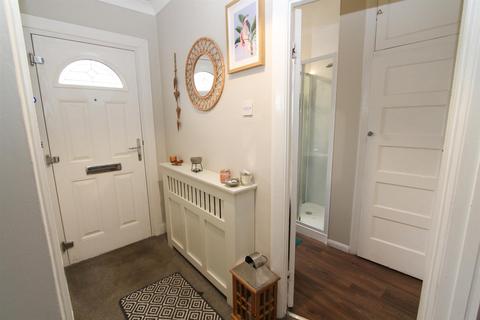 10 The Holt, Wallington, SM6 7LG