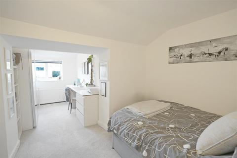 2 bedroom terraced house for sale, Saddleworth Road, Barkisland, Halifax