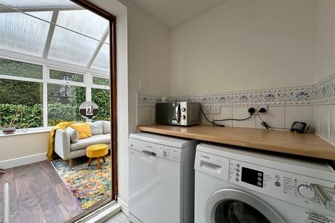 18 Sweet Briar Drive, Laindon, Basildon, SS15 4HA