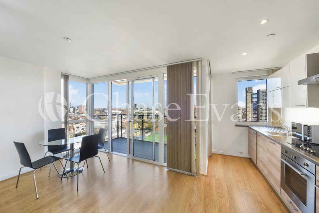 Apartment in Poplar - View 2
