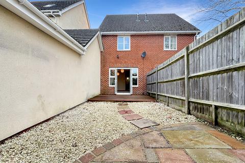 2 bedroom semi-detached house to rent, 2 bedroom Semi Detached House in Chichester