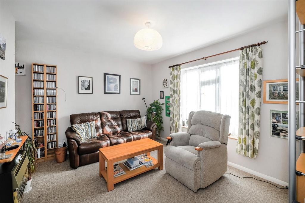 3 woodham court-8.jpg