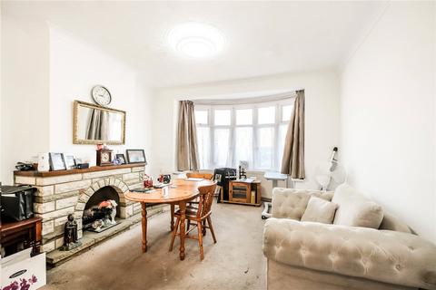 3 bedroom terraced house for sale, Craven Gardens, Essex IG6