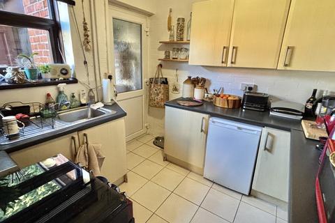 3 bedroom end of terrace house for sale, Leicester LE3