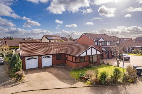 3 bedroom detached bungalow for sale, Aylsham Close, Widnes WA8