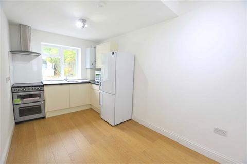 Studio to rent, Allington Road, London NW4