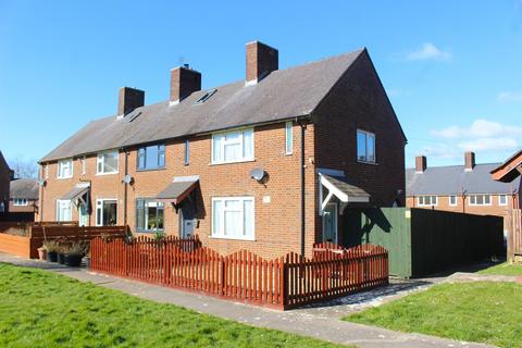 2 bedroom end of terrace house for sale, Partridge Road, St Athan, CF62