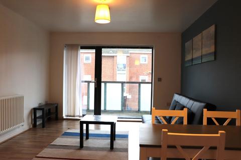 2 bedroom flat to rent, Vandome Close, London E16