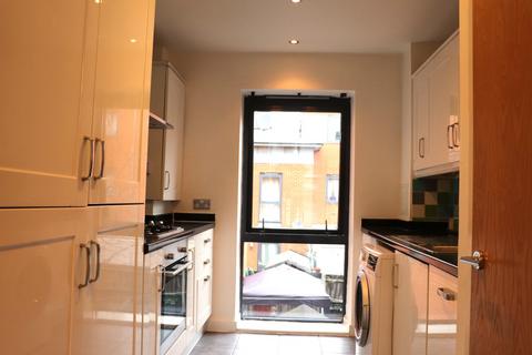 2 bedroom flat to rent, Vandome Close, London E16