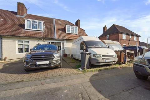 2 bedroom terraced house for sale, Weylond Road, Dagenham, Essex